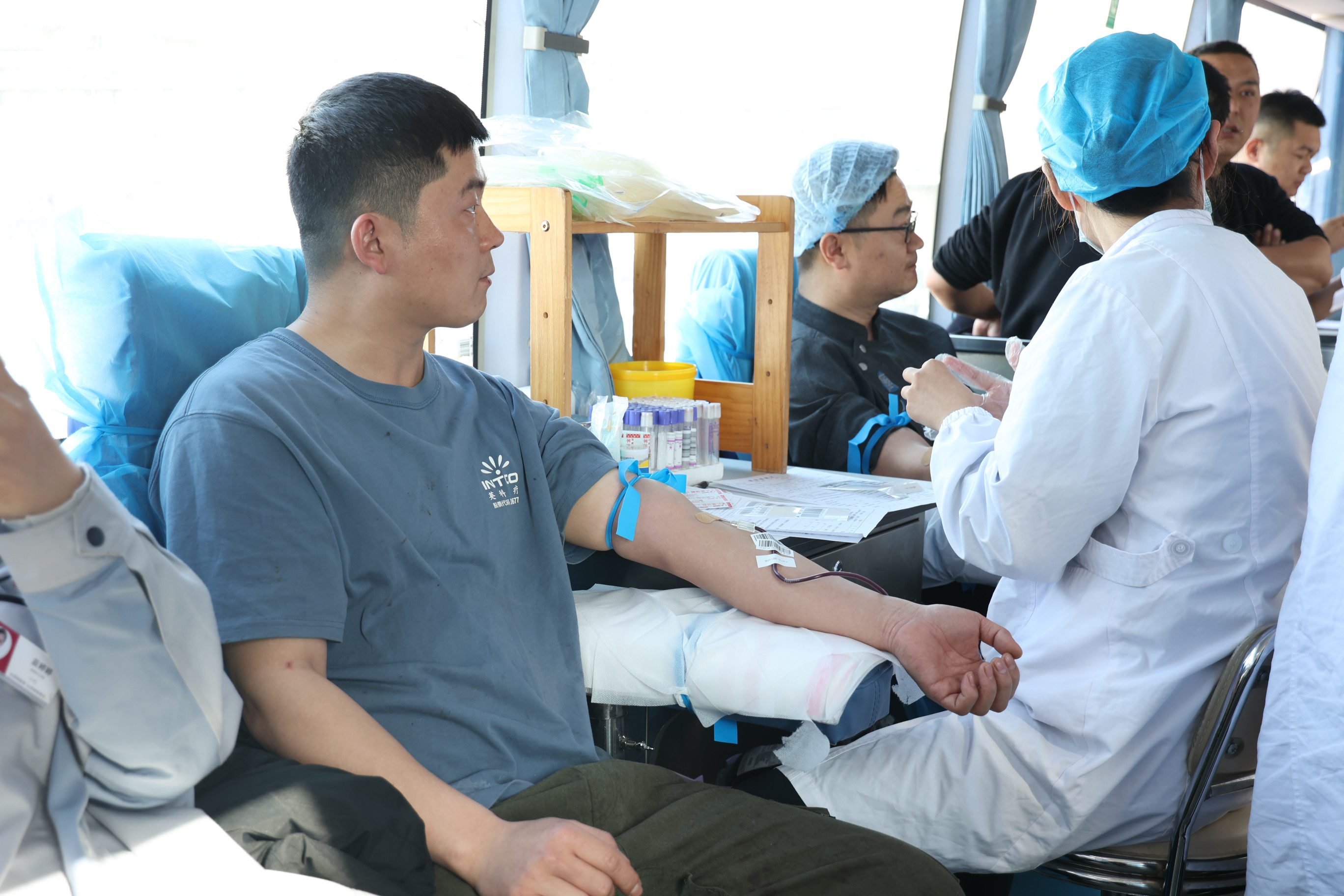 Stake����ͬ���𾢼�����Ѫ�˶�